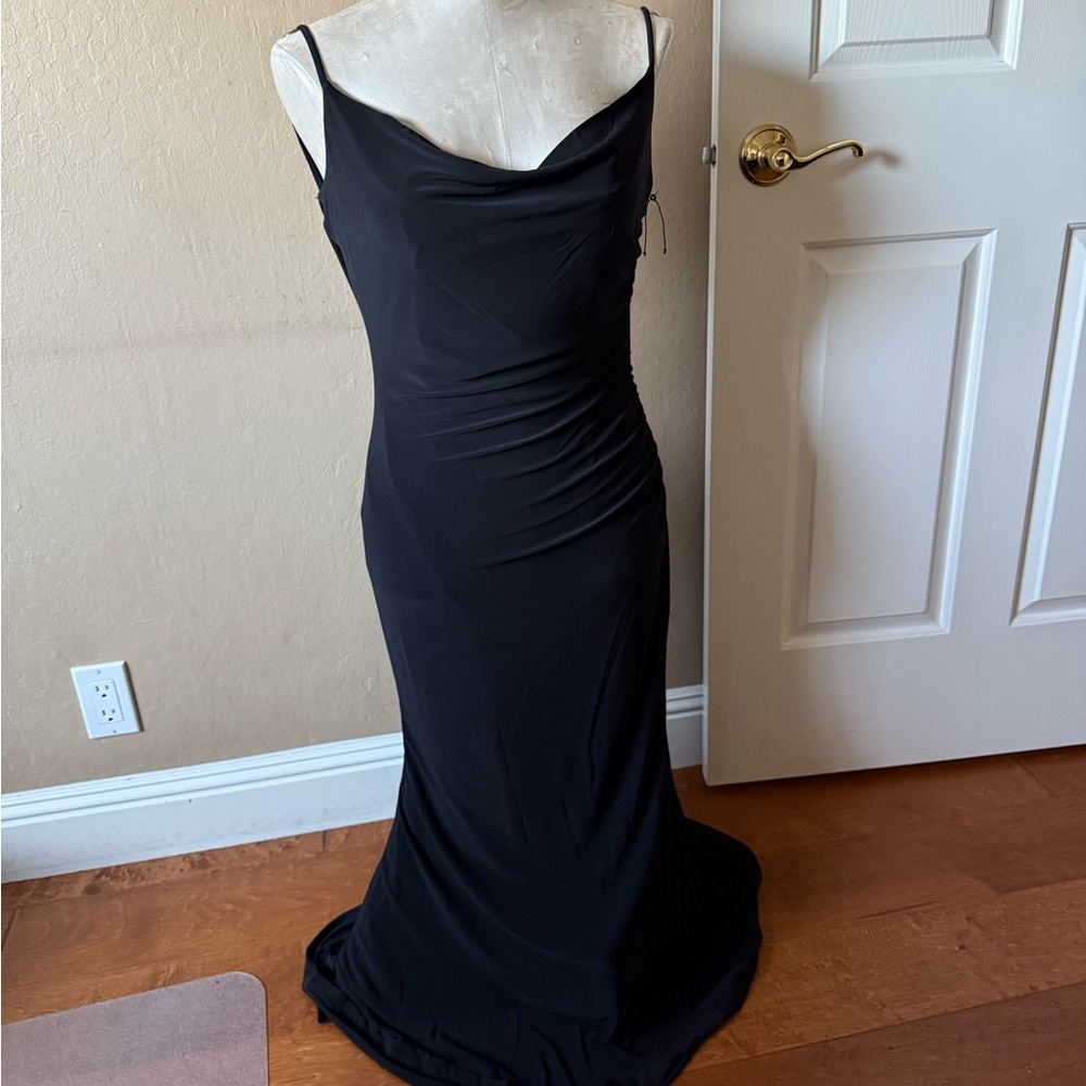 Laundry by Shelli Segal Black Cowl Neck Lace Back Maxi Slip Dress 6 NWOT - Picture 5 of 17